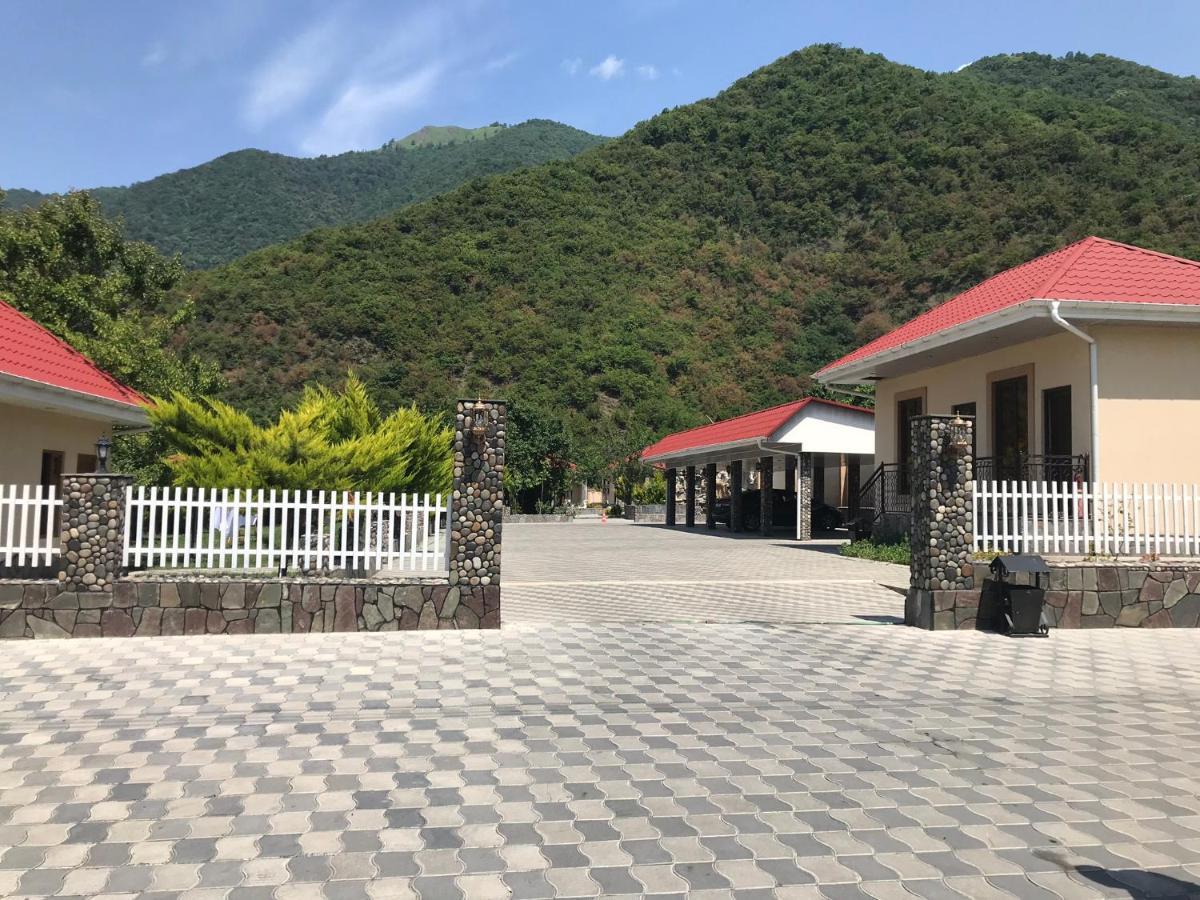 Residence Hotel Restoran Гах Екстериор снимка